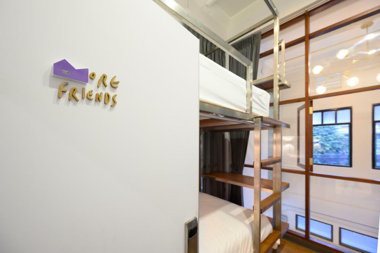 Rest Is More Hostel Bangkok Exterior foto